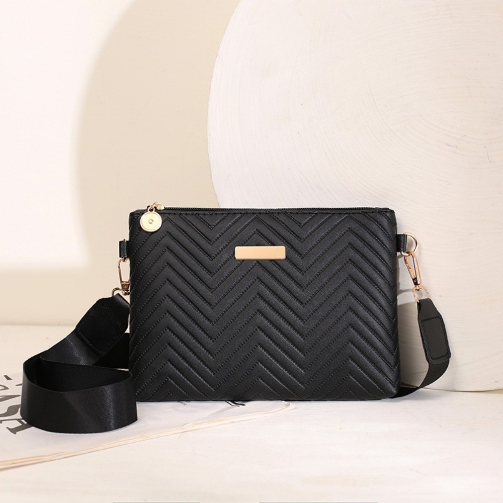 Chain Crossbody Quilted - Elegante gewatteerde crossbodytas met ketting, PU-golfpatroon,