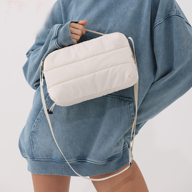 Lichtgewicht nylon puffertas v - Chain Crossbody Quilted recensie en prijs